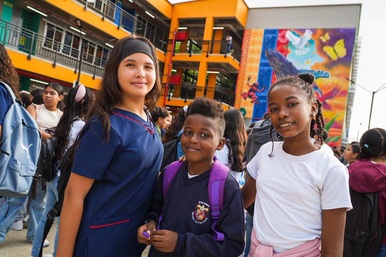 Institución Educativa Villa del Sur en Cali - infraestructura educativa